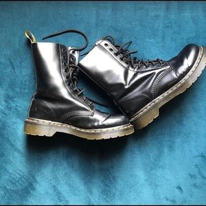 Doc Marten 1490 Boots (Women's)